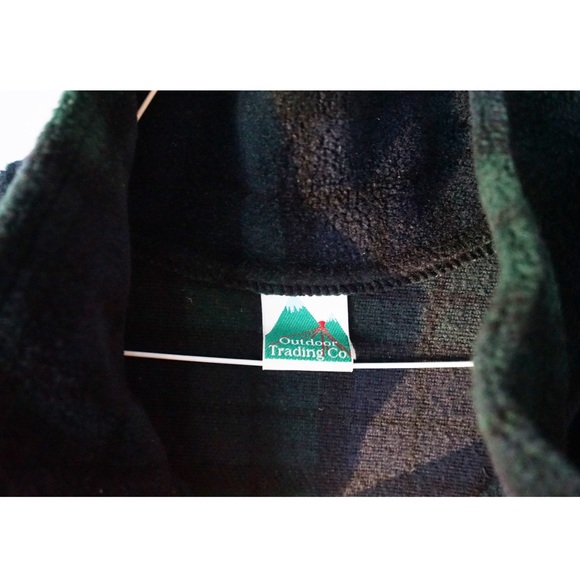 Plaid Fleece Pullover - Picture 3 of 5